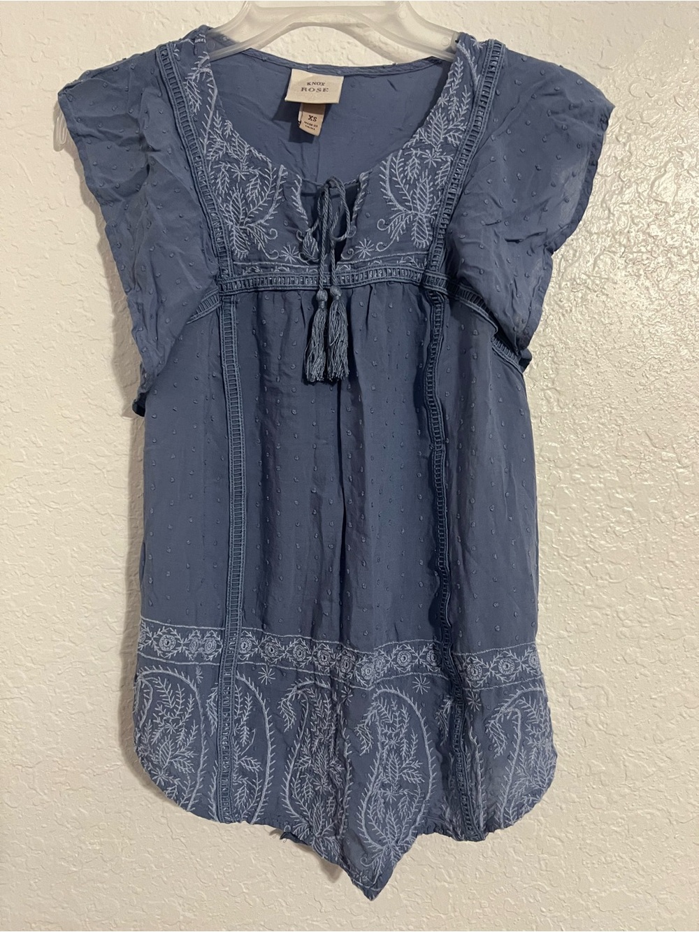 Knox Rose Women Blouse Size XS Blue Tie Front Neck Ruffle Sleeves #630